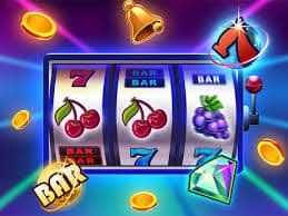 IBT789 အက်ပ် ထဲတွင် Live Casino နှင့် Sportsbook ကစားနေသောမြင်ကွင်း